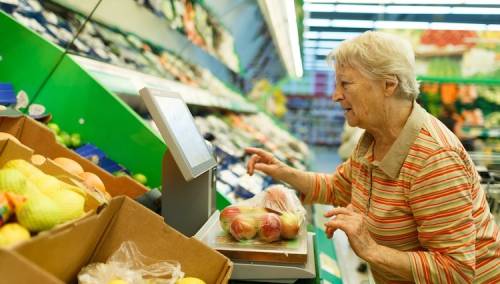 U Australiji sat vremena u supermarketima isključivo za starije kupce