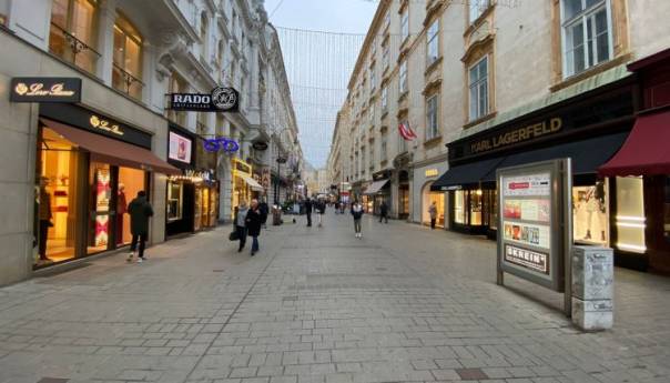 U Austriji počeo lockdown: Zatvoreni kafići, restorani