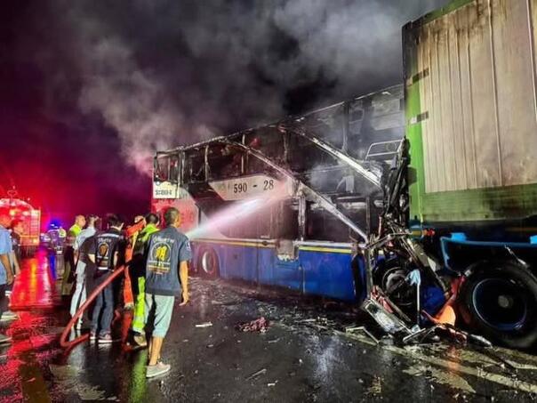 U autobuskoj nesreći na Tajlandu poginulo sedam osoba