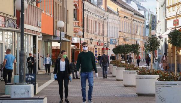 U Banjaluci obavezne maske i na otvorenom