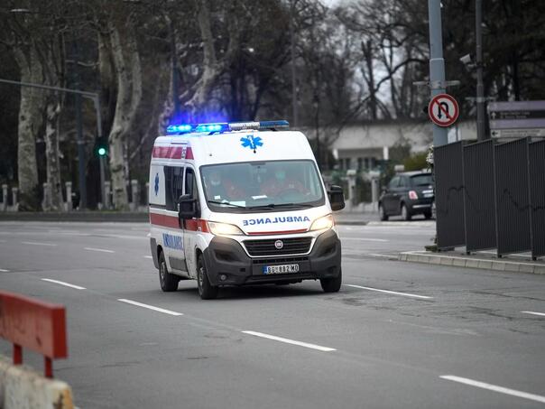 U Beogradu brutalno pretučen tinejdžer, bore mu se za život