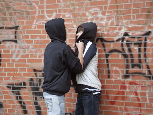 U Beogradu izbodena dvojica dječaka, jedan ima 14 a drugi 15 godina