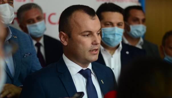 U Beogradu obraćanje srpskih stranaka za Srebrenicu