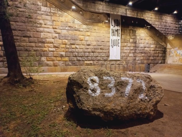 U Beogradu osvanuo spomenik žrtvama genocida u Srebrenici