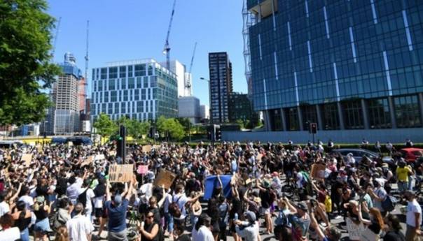 U Berlinu i Londonu protesti zbog smrti Georgea Floyda