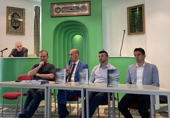 U Berlinu promovisana Salkićeva knjiga 'Genocidna namjera Bratunac 1992.'