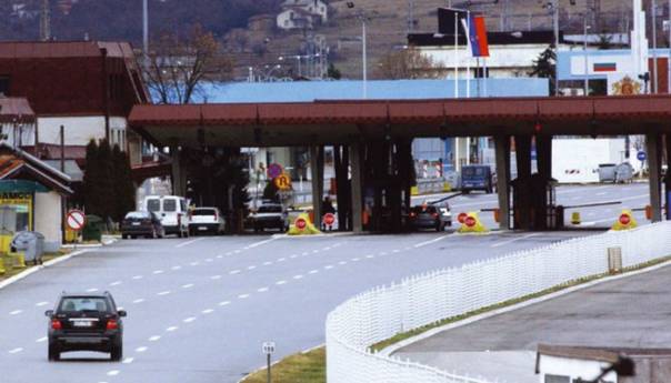 U bh. autobusu pronađeni zlato, satovi, parfemi i garderoba