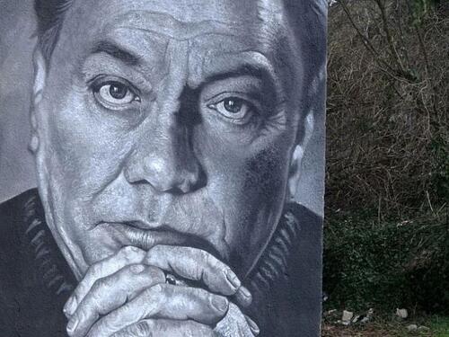 U bh. gradu osvanuo mural posvećen legendarnom Halidu