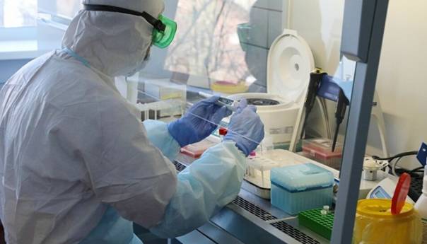 U BiH 303 nova slučaja korona virusa, pet osoba preminulo