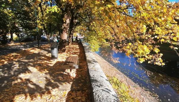 U BiH danas sunčano vrijeme uz malu do umjerenu oblačnost