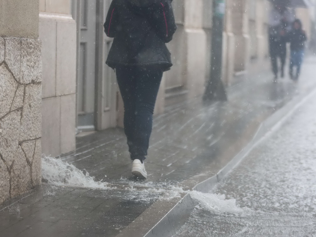 U BiH danas oblačno vrijeme sa kišom u Hercegovini i snijegom u Bosni