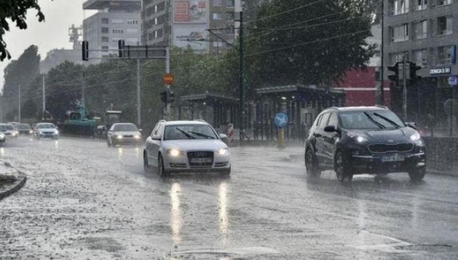 U BiH danas pretežno oblačno vrijeme sa kišom i pljuskovima