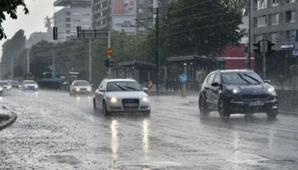 U BiH danas pretežno oblačno vrijeme sa kišom i pljuskovima