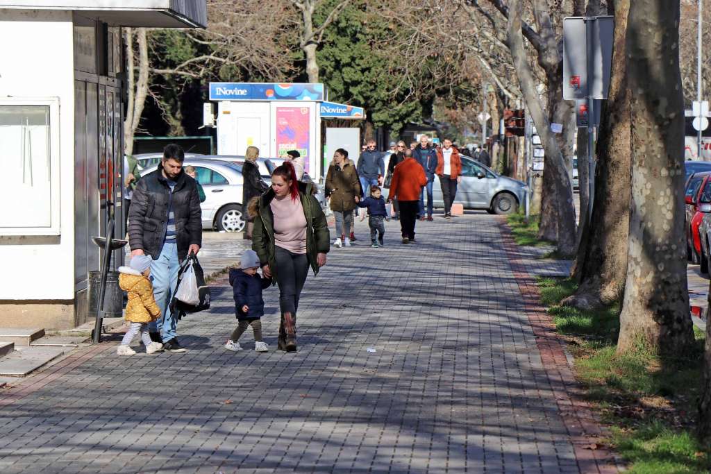 U BiH danas sunčano, na Bjelašnici -13, u Neumu tri stepena