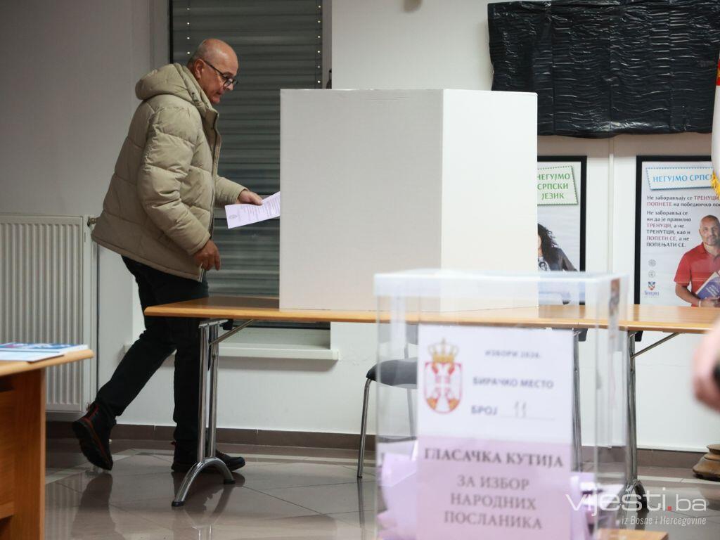 U BiH do 15 sati glasalo skoro dvije trećine birača