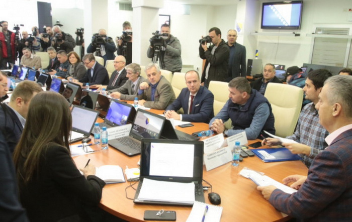 U BiH izdato ukupno 9.037 rješenja o izolaciji, izrečene i sankcije
