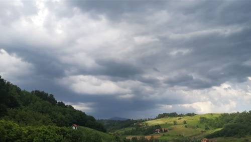 U BiH jutros oblačno, kiša u Hercegovini i jugozapadnoj Bosni