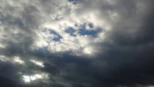 U BiH jutros oblačno, poslijepodne mogući pljuskovi i grmljavina