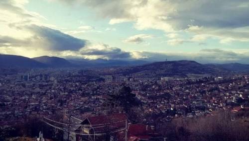 U BiH jutros pretežno oblačno