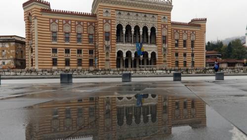 U BiH jutros pretežno oblačno sa slabom kišom ili rosuljom u Bosni