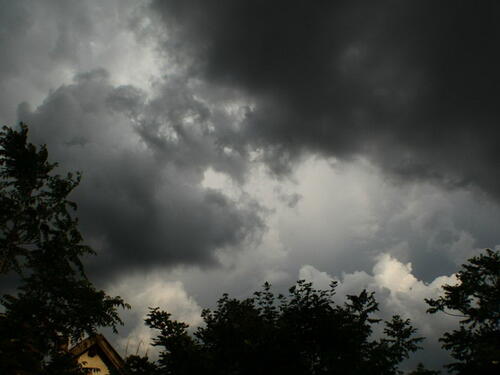 U BiH jutros uglavnom umjerno oblačno vrijeme, u Banjoj Luci u 8.00 sati 25 stepeni