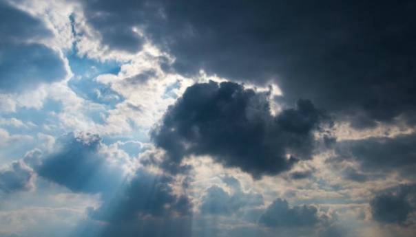 U BiH jutros umjereno do pretežno oblačno vrijeme