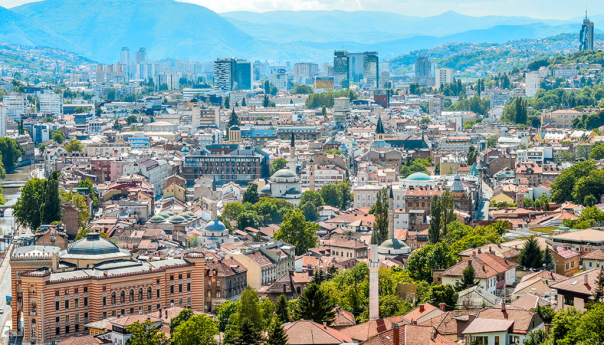U BiH jutros umjereno oblačno, tokom dana mogući lokalni pljuskovi