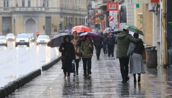U BIH oblačno sa kišom, poslijepodne mogući pljuskovi