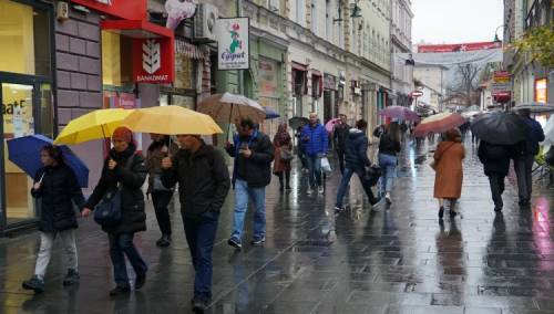U BiH oblačno, u centralnim i istočnim područjima Bosne kiša i susnježica