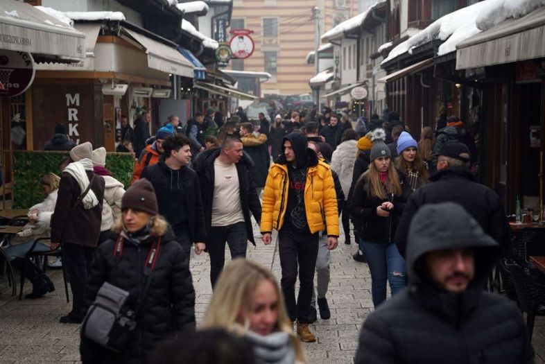 U BiH pretežno oblačno, sunčanije u drugoj polovini dana