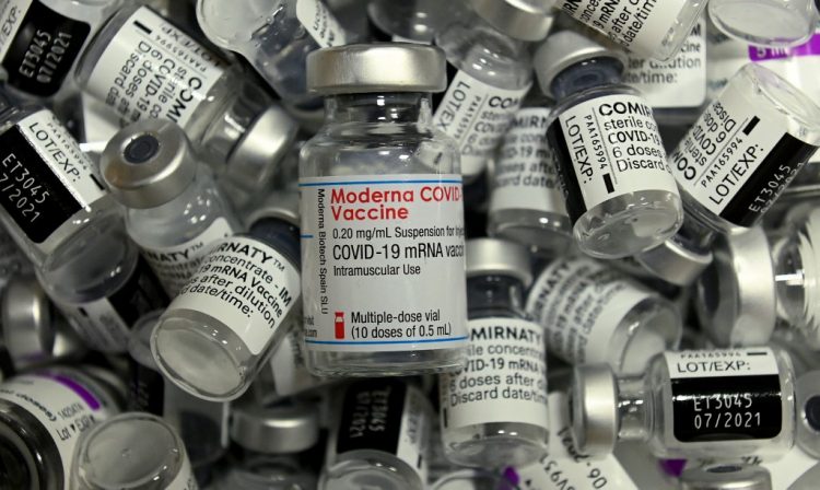U BiH stiglo 117.000 doza BioNTech i Pfizer vakcina iz Francuske