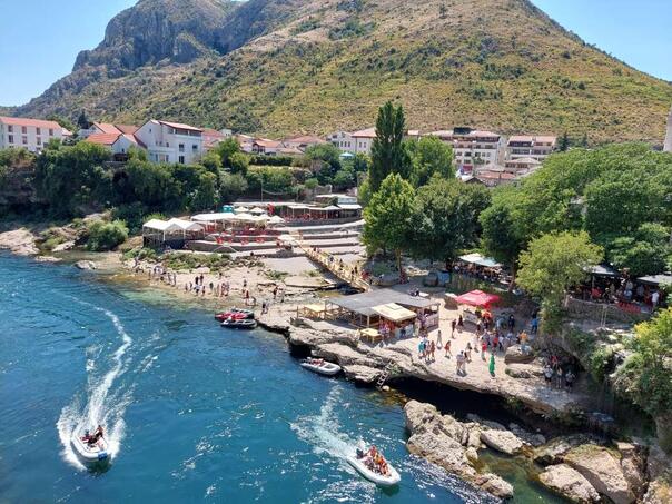 U BiH sunčano uz umjerenu oblačnost, poslijepodne mogući lokalni pljuskovi