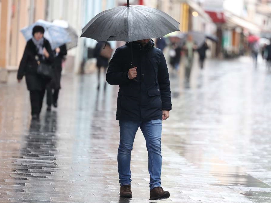 U BiH sutra pretežno oblačno vrijeme s kišom u većini područja