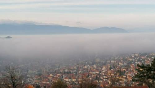 U BiH umjereno oblačno, prije podne u Bosni magla