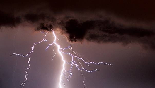 U BiH žuti meteoalarm zbog moguće jake grmljavine