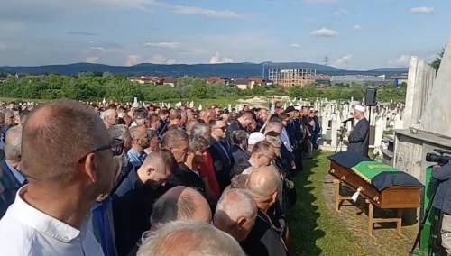 U Bihaću klanjana dženaza i obavljen ukop Azre Spahić
