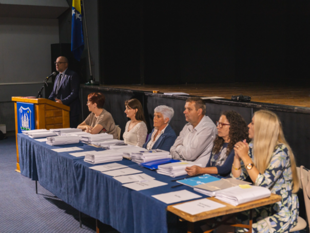 U Bihaću potpisani ugovori o stipendiranju sa 382 studenta iz boračkih populacija