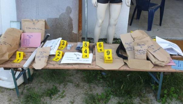 U Bihaću pronađeni droga i ručna bomba