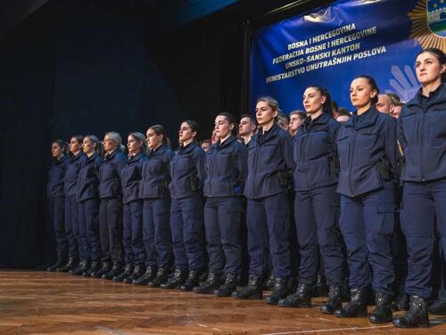 U Bihaću zakletvu položila 44. klasa kadeta Uprave policije MUP-a