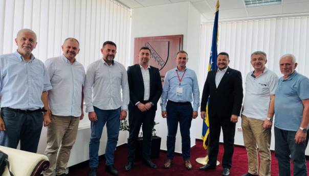 U Bijeljini i Janji izgradnja infrastrukture, podrška i Islamskoj zajednici