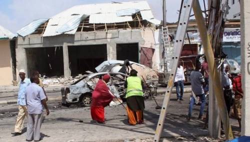 U bombaškom napadu u Somaliji ranjen veliki broj prolaznika