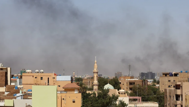 U borbama u Sudanu poginulo više od 400 ljudi