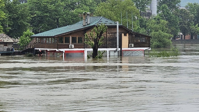 U Bosanskom Novom proglašeno stanje elementarne nepogode