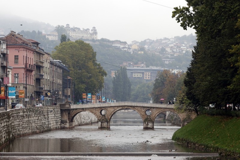 U Bosni i Hercegovini danas oblačno sa kišom