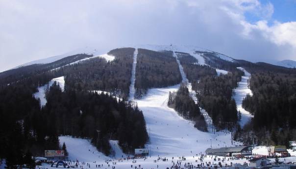 U Bosni oblačno, na Bjelašnici -9 stepeni, na putevima poledica