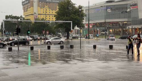 U Bosni pretežno oblačno vrijeme sa kišom, u većem dijelu Hercegovine sunčano