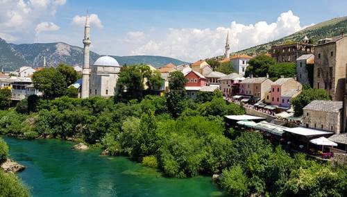 U Bosni umjereno oblačno, u Hercegovini pretežno sunčano