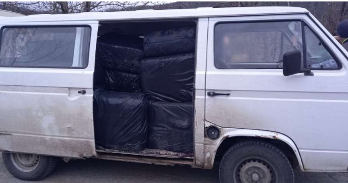 U Bratuncu zaplijenjena veća količina tekstilne robe, novac i oružje