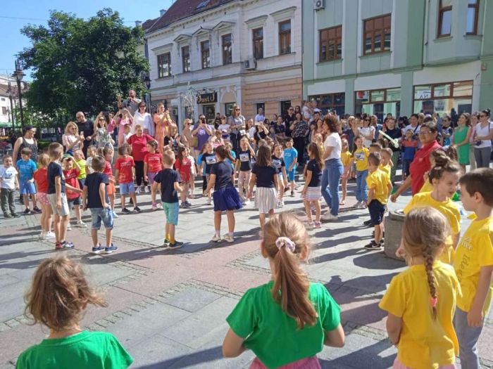 U Brčkom održana manifestacija za djecu u okviru projekta 'Zajedno za zeleni svijet'