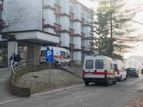 U Brčkom teško povrijeđen ulični prodavac voća nakon što ga je pokosio auto